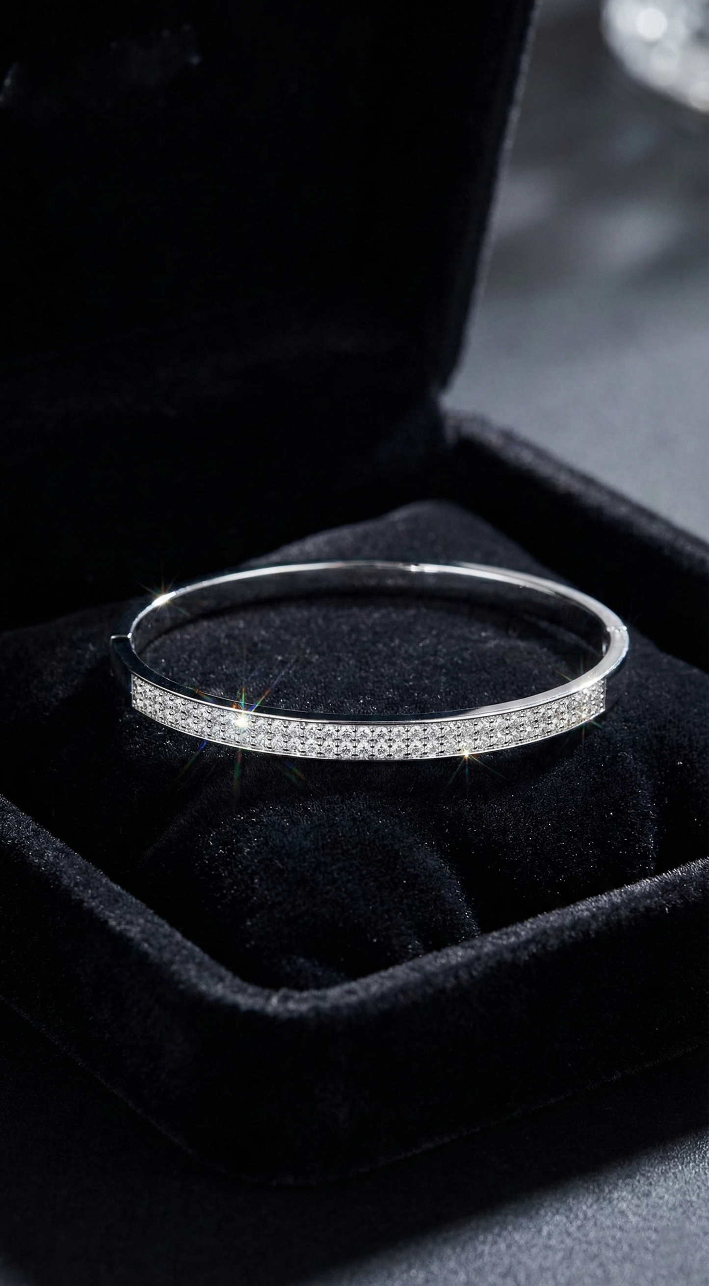 Aurora Loop Bracelet