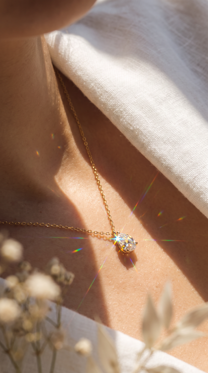Angel Tear Necklace Gold