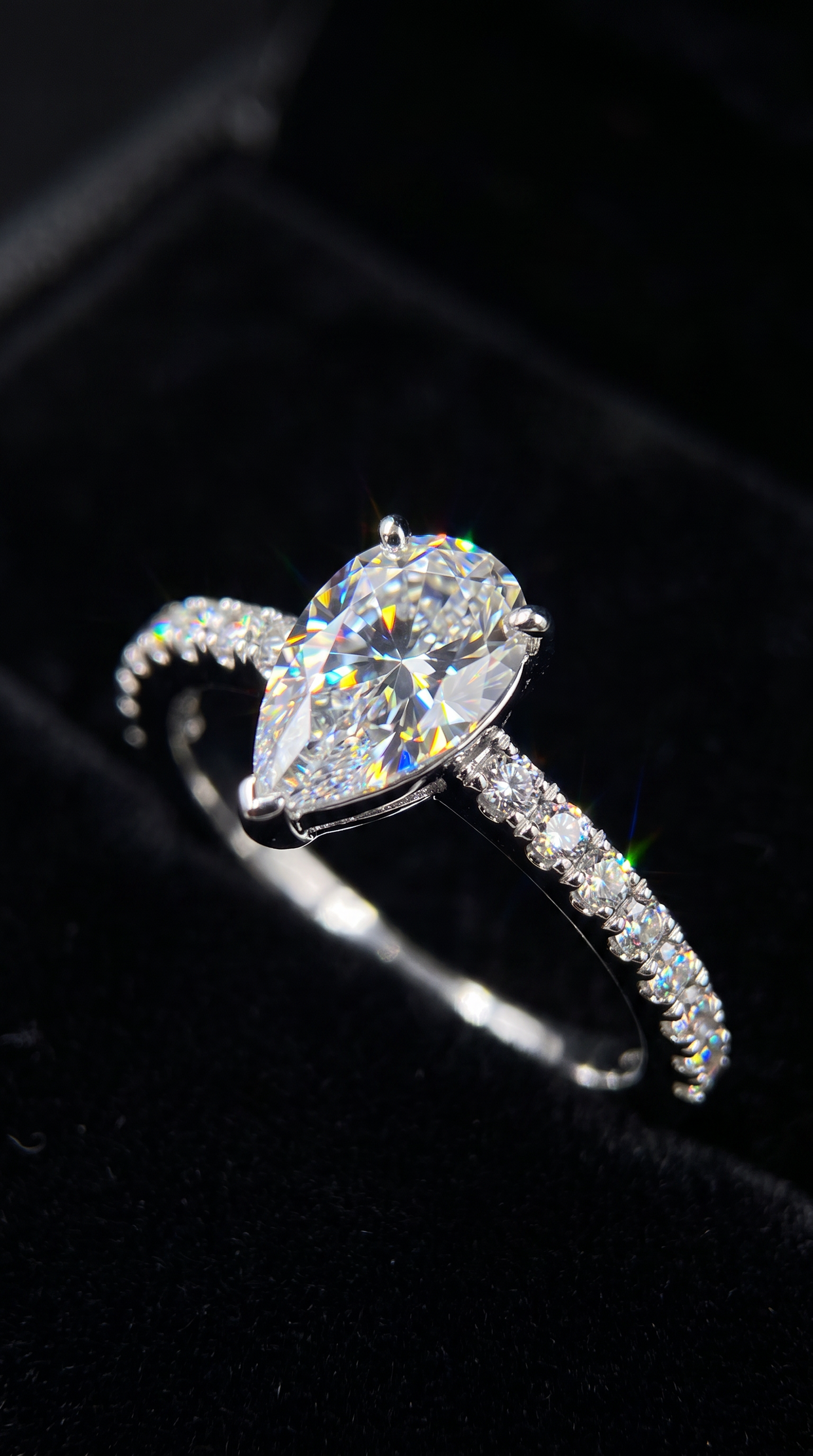 Comet Trail Ring