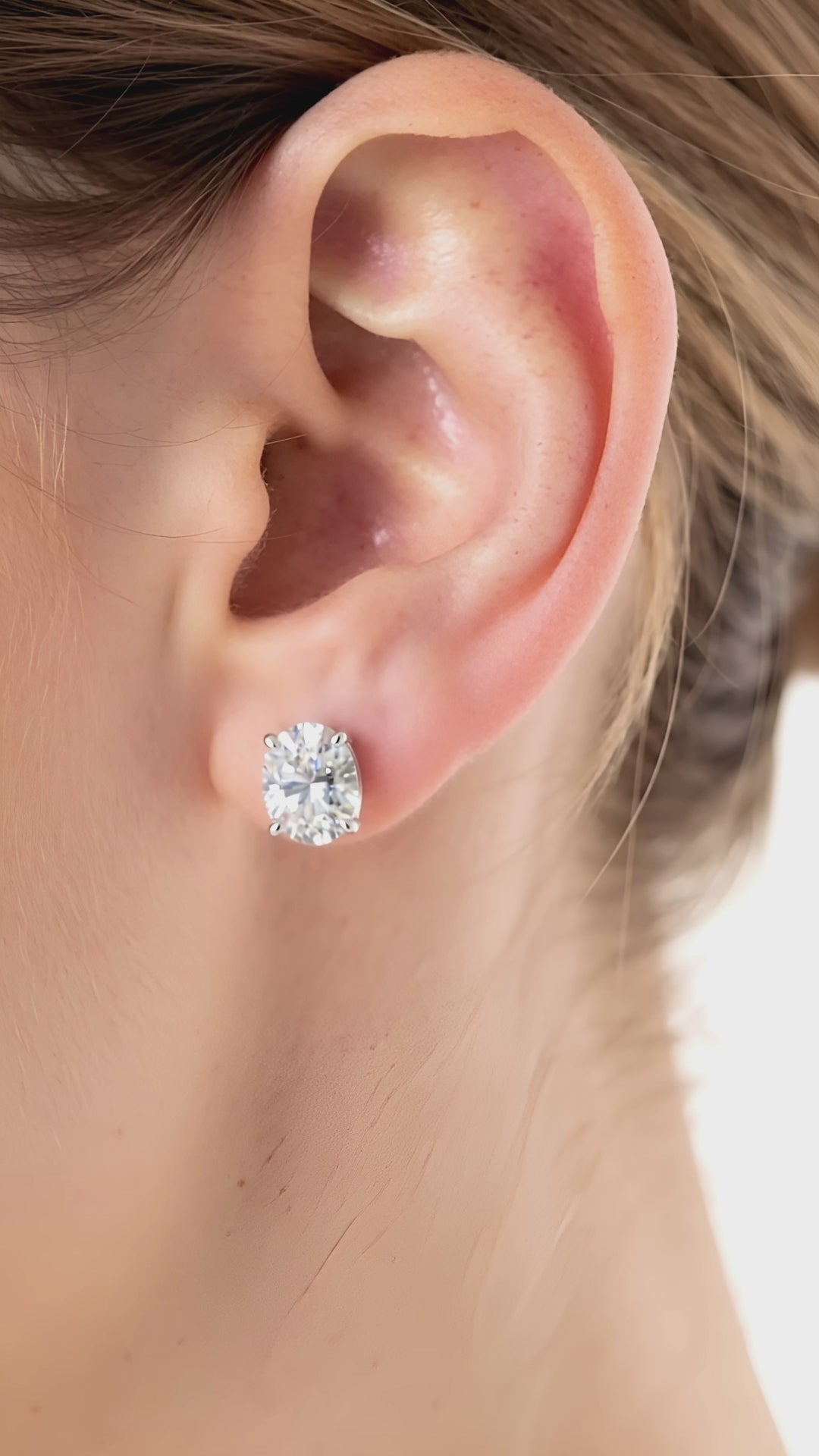 Lavish Lumière Earrings product video